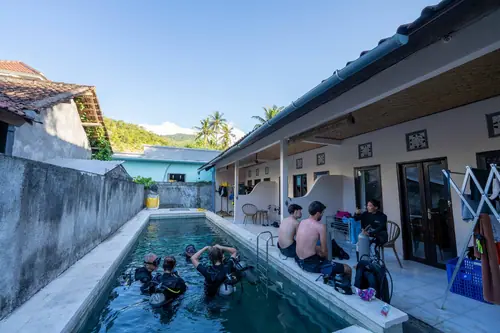 Training in the pool and courses