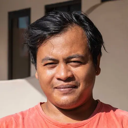 Gede – Staff chez Evolution Diver, club de plongée à Amed, Bali